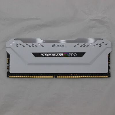 【通販センター】中古  PC4-25600 8GB デスクトップ用(DDR4-3200) 140727 