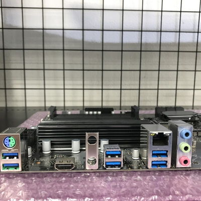 【なんば店】中古  ASRock B550 Phantom Gaming 4 (B550 AM4 ATX DDR4) 142933 