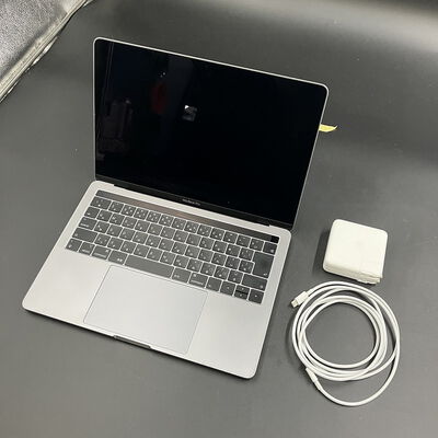 【大須店】中古  Apple MacBook Pro 13インチ (i5 1.4GHz/8GB/256GB) スペースグレイ Touch Bar搭載 MUHP2J/A (Mid 2019) 141234 