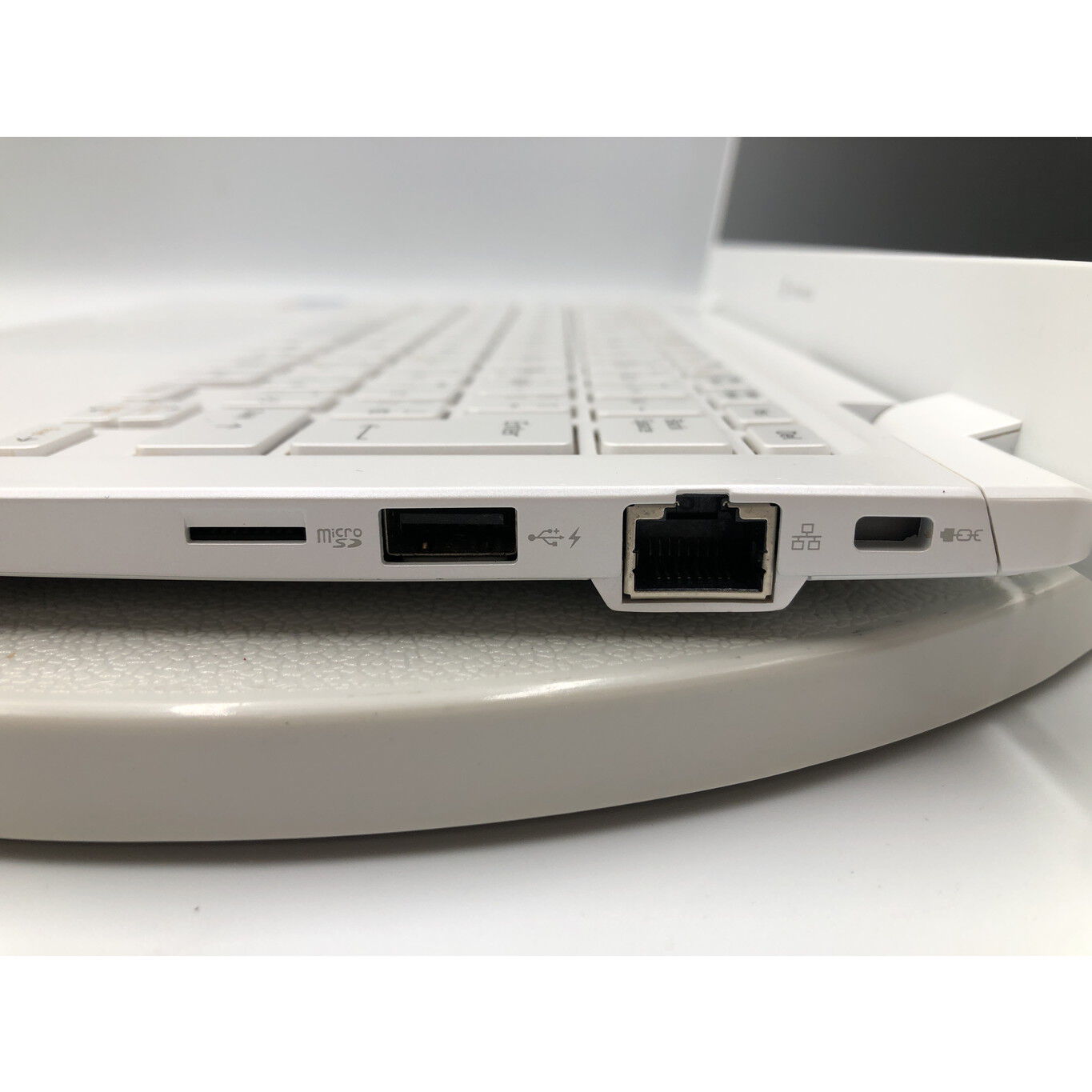中古 TOSHIBA Dynabook GCX83/VWE(i5-1240P/16GB/SSD256GB/13.3FHD