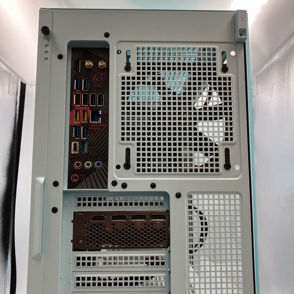中古 自作PC (Ryzen7 7700/32GB/SSD1TB+SSD250GB/RTX4060Ti 8GB/W11H