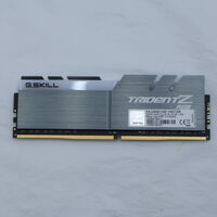 中古  PC4-25600 8GB デスクトップ用(DDR4-3200) 140727 