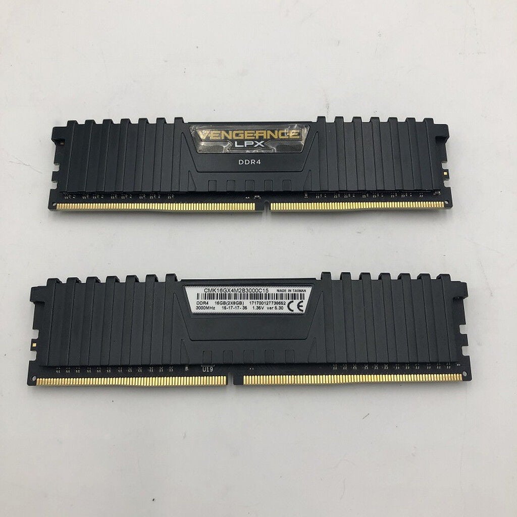 中古 8GB 2枚組(合計16GB) PC4-24000/DDR4-3000 デスクトップ用 190924