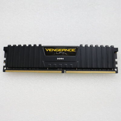 【通販センター】中古  PC4-24000 8GB デスクトップ用(DDR4-3000) 128475 