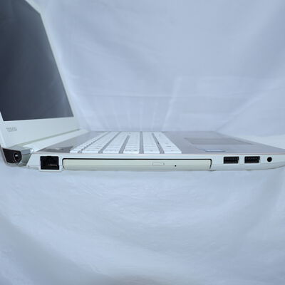 【通販センター】中古  【ジャンク品/保証無/返品質問不可】TOSHIBA dynabook T65/EG (Core i7-7500U/4GB/オンボード) 202873 