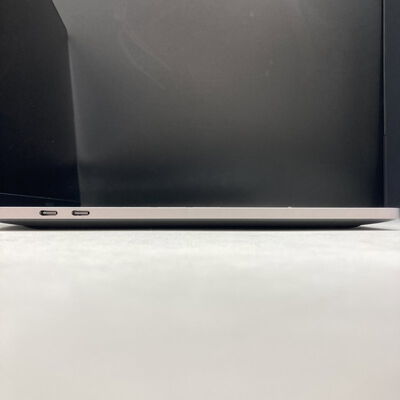 【熊本浜線店】中古  Apple MacBook Pro 13インチ 2020 (M1 8CPU 8GPU/16GB/256GB) スペースグレイ 4760001330 