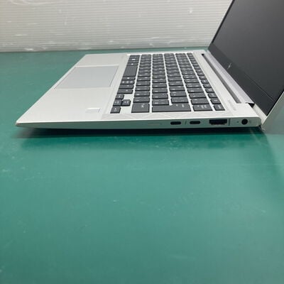 【浦添城間店(沖縄)】中古  HP EliteBook 830 G8 MSO (Intel Core i5 1145G7 2.6GHz/16GB/SSD256GB/-/オンボード/13.3/1920x1080/Wi-Fi/WEBCAM/W11P/Microsoft Office Home and Business 2024) 190112 