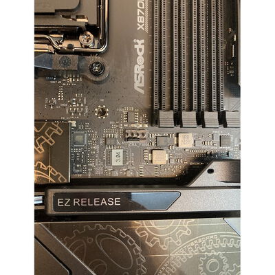 【京都店】中古  ASRock X870E Taichi (X870E AM5 E-ATX DDR5) 172192 