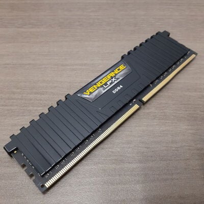 【鹿児島店】中古  PC4-21300 16GB デスクトップ用 135638 
