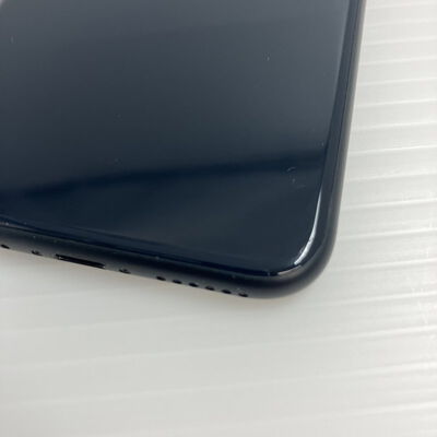 【秋葉原本店】中古  【au版SIMフリー】Apple iPhoneSE 4.7インチ (第3世代) 64GB (ミッドナイト) MMYC3J/A 154842 