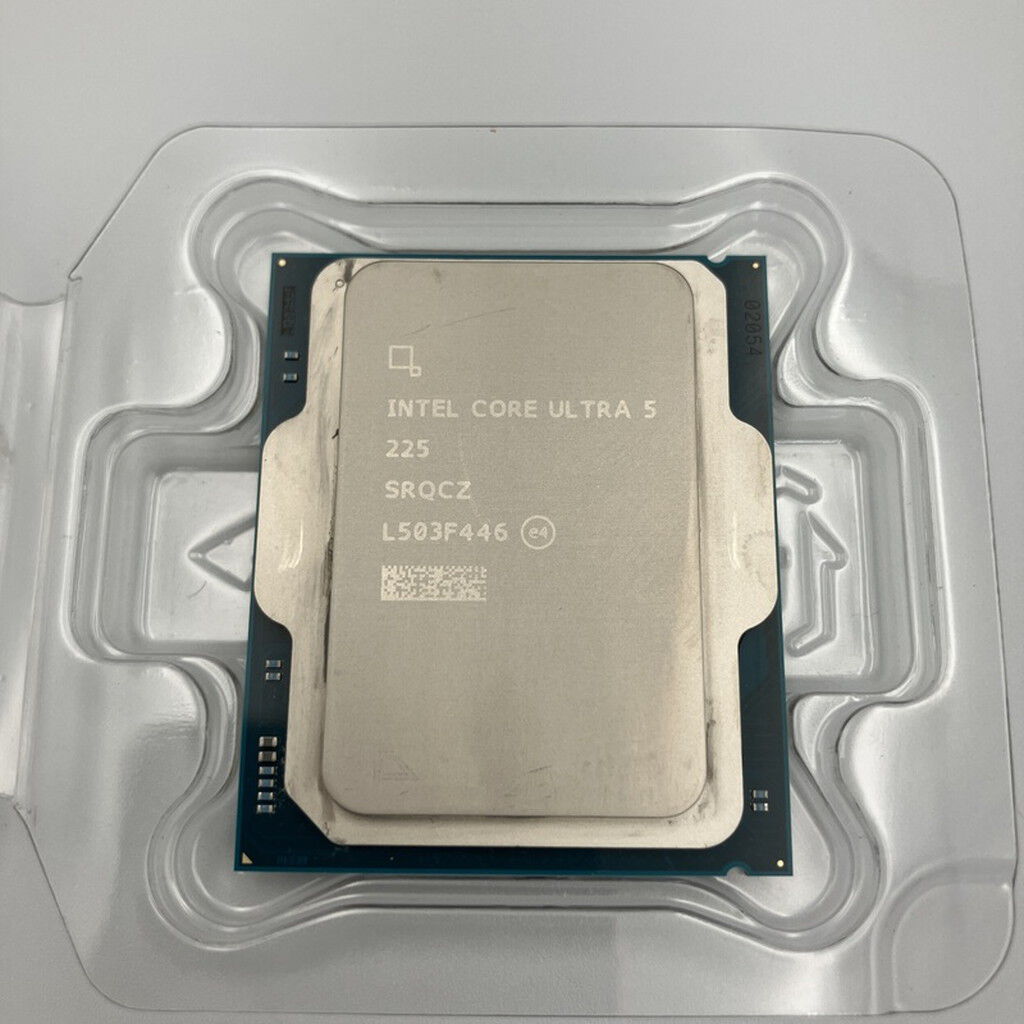 中古 INTEL Core Ultra 5 225 (1851/3.3G/20M/C10/T10) 175014