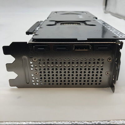 【大分店】中古  PNY GeForce RTX 5070 Ti 16GB Overclocked Triple Fan 4860001023 
