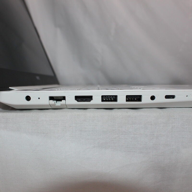 中古 NEC LAVIE Note Standard NS300/NAW PC-NS300NAW-E3(Intel Core