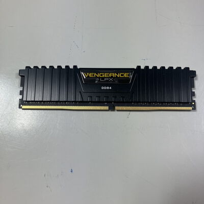 【大宮店】中古  PC4-21300 8GB デスクトップ用(DDR4-2666) 126165 