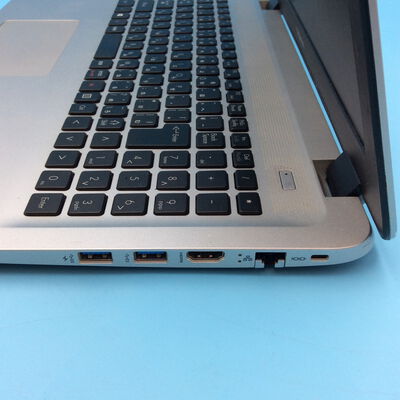 【秋葉原本店】中古  CriteaDX-KS(i7-8550U/8GB/HDD1TB/W11H) 3410014267 