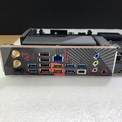 【甲府飯田店】中古  ASRock B650 PG Lightning WiFi (B650 AM5 ATX DDR5) 4720001737 