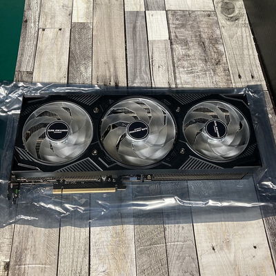 【広島店】中古  玄人志向 GG-RTX5070Ti-E16GB/EX/TP(RTX5070Ti 16GB) 3320004783 