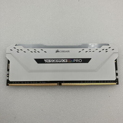 【新潟店】中古  PC4-25600 16GB デスクトップ用(DDR4-3200) 140728 