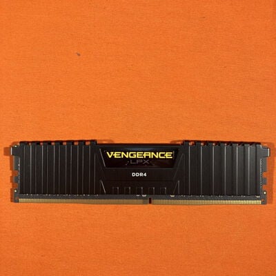 【なんば店】中古  PC4-25600 16GB デスクトップ用 140728 