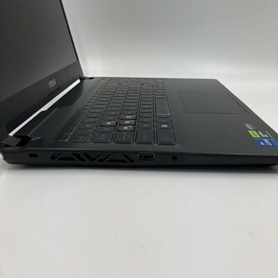 【なんば店】中古  MSI Cyborg-15-Black-Edition-A13VEO (i7 13620H/16GB/SSD512GB/RTX4050/WLAN/15.6FHD) 3280024292 
