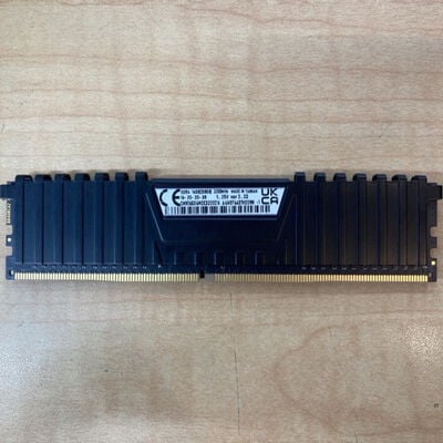 【千葉店】中古  CORSAIR PC4-25600 8GB デスクトップ用 3250005808 