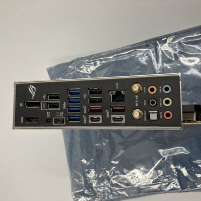 【なんば店】中古  ASUS ROG STRIX Z790-F GAMING WIFI (Z790 1700 ATX DDR5) 175321 