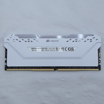 【通販センター】中古  PC4-25600 8GB デスクトップ用(DDR4-3200) 140727 