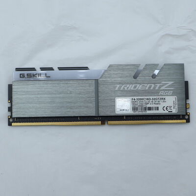 【通販センター】中古  PC4-25600 16GB デスクトップ用(DDR4-3200) 140728 