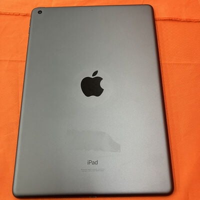【なんば店】中古  Apple iPad 10.2インチ (第8世代/2020) Wi-Fi 32GB スペースグレイ MYL92J/A 143620 