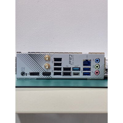 【浦添城間店(沖縄)】中古  ASRock B650 Pro RS WiFi (B650 AM5 ATX DDR5) 4780001486 