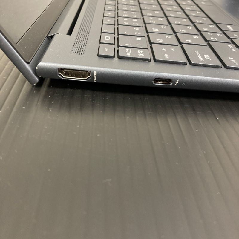 中古 HP Dragonfly G4(Intel Core i7 1355U/16GB/SSD512GB/なし/オン