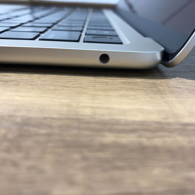 【姫路店】中古  Apple MacBook Air 13.6インチ 2022 (M2 8CPU 8GPU/8GB/256GB) スターライト MLY13J/A 4760001261 
