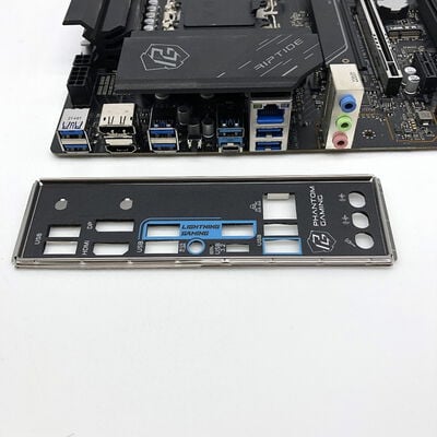 【宇都宮鶴田店】中古  ASRock Z690M PG Riptide (Z690 1700 mATX DDR5) 5280001038 