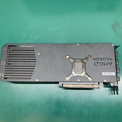 【浦添城間店(沖縄)】中古  玄人志向 RD-RX9070XT-E16GB/TP（RX9070XT 16GB） 3480038970 