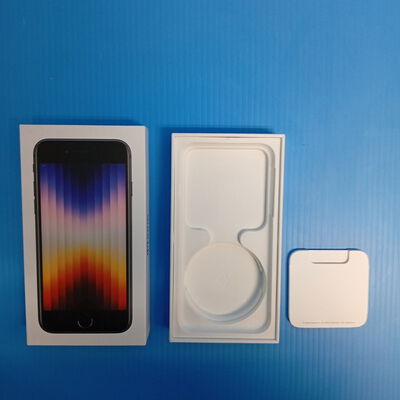 【大須店】中古  【au版SIMフリー】Apple iPhoneSE 4.7インチ (第3世代) 64GB (ミッドナイト) MMYC3J/A 154842 