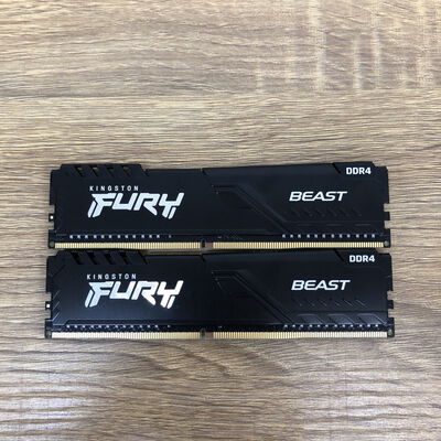 【津ラッツ店】中古  Kingston FURY KF426C16BBK2/16 (合計16GB PC4-21300/DDR4-2666 デスクトップ用） 4990001711 