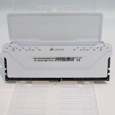 【札幌店】中古  PC4-21300 8GB デスクトップ用(DDR4-2666) 126165 