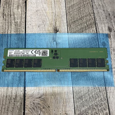 【広島店】中古  DDR5 PC5-44800 32GB デスクトップ用 1460025868 