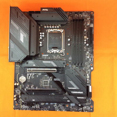 【なんば店】中古  MSI MAG B760 TOMAHAWK WIFI DDR4 (B760 ATX DDR4) 167284 