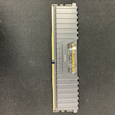 【大宮店】中古  PC4-25600 16GB デスクトップ用(DDR4-3200) 140728 