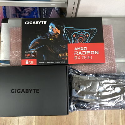【宮崎恒久店】中古  GIGABYTE GV-R76GAMING OC-8GD (RX7600 8G) 162746 