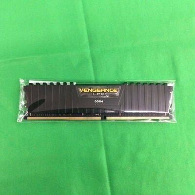 【川崎店】中古  PC4-21300 16GB デスクトップ用(DDR4-2666) 135638 