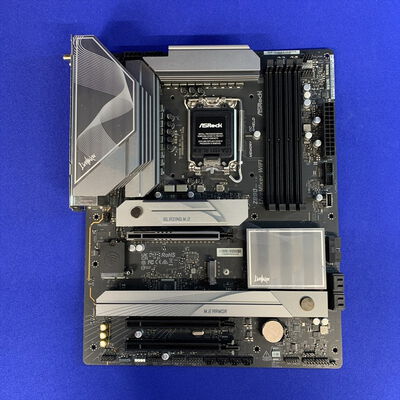 【横浜駅前店】中古  ASRock Z890 LiveMixer WiFi (Z890 1851 ATX DDR5) 172167 