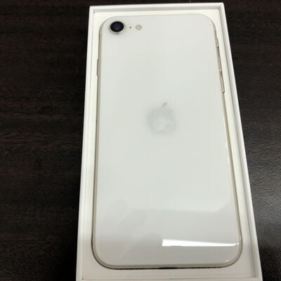 【福山ココローズ店】中古  【docomo版SIMフリー】Apple iPhoneSE 4.7インチ (第3世代) 64GB (ミッドナイト) MMYC3J/A 154836 