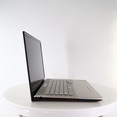 【秋葉原本店】中古  LIFEBook NH77/F3(Ryzen 7 5700U/16GB/SSD256GB/W11H) 3410014806 