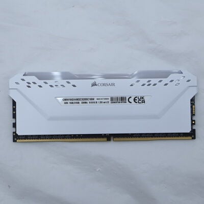 【通販センター】中古  PC4-25600 8GB デスクトップ用(DDR4-3200) 140727 