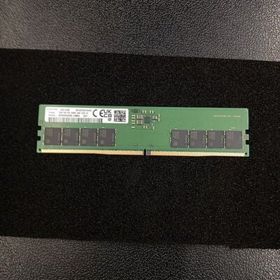 【大須店】中古  PC5-44800 16GB デスクトップ用 149153 