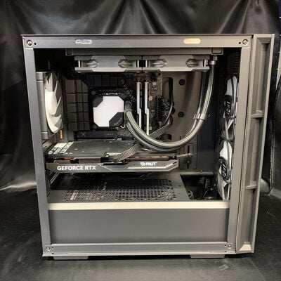 【横浜駅前店】中古  自作PC ゲーミングミドルタワーPC (Intel Core i7 14700F /32GB/SSD1TB/RTX4070/W11H/有線LAN◯無線LAN?) 3400008918 