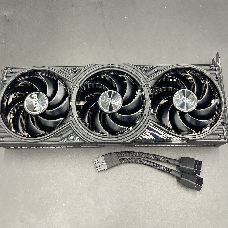 中古 Palit NE75070019K9-GB2050A GamingPro (RTX5070 12G