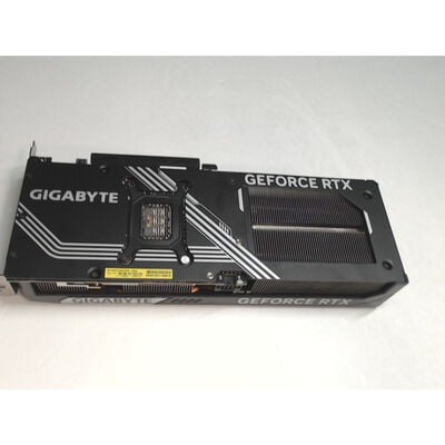 【前橋ｲﾝﾀｰｱｶﾏﾙ店】中古  RTX5070　GV-N5070WF3OC-12GD 4540001882 
